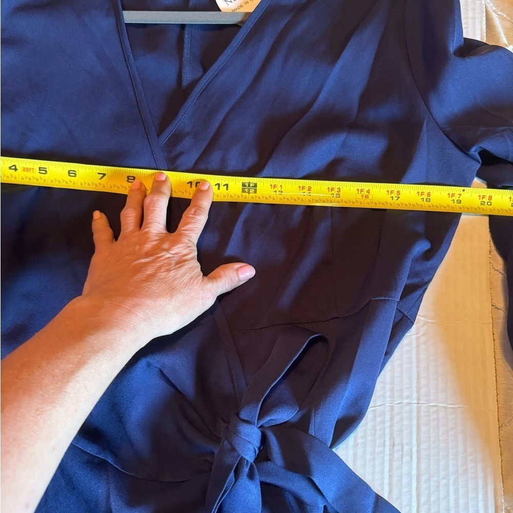 Size large wrap dress - Picture 6 of 7